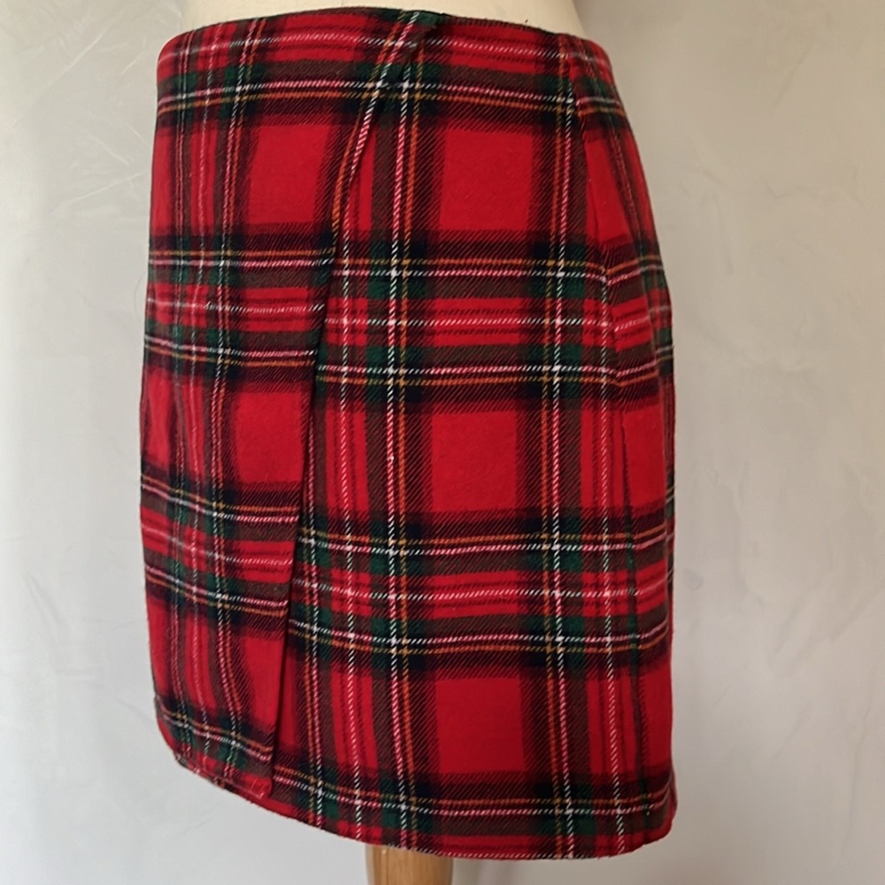 Holister red & multi color plaid faux wrap mini skirt back zipper size Large - Picture 6 of 9